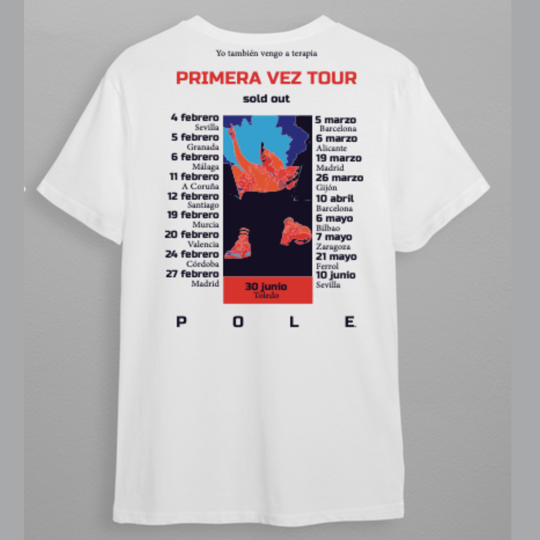 Camiseta blanca Por Primera Vez edición Toledo merch oficial Pole en SMFSTORE